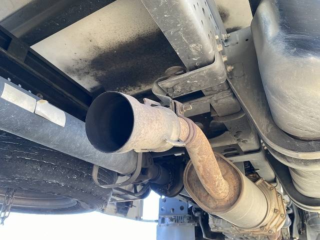 いすゞエルフ冷凍車（冷蔵車）小型（2t・3t）[写真24]