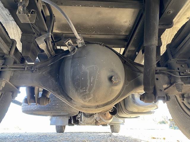 いすゞエルフ冷凍車（冷蔵車）小型（2t・3t）[写真25]