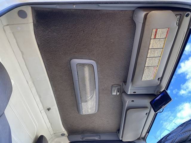 いすゞエルフ冷凍車（冷蔵車）小型（2t・3t）[写真32]