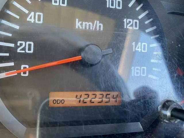 いすゞエルフ冷凍車（冷蔵車）小型（2t・3t）[写真34]