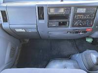 いすゞエルフ冷凍車（冷蔵車）小型（2t・3t）[写真35]