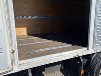 三菱ふそうキャンターアルミバン小型（2t・3t）[写真10]