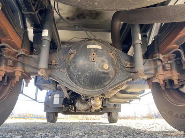 三菱ふそうキャンターアルミバン小型（2t・3t）[写真26]