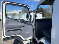 三菱ふそうキャンターアルミバン小型（2t・3t）[写真27]