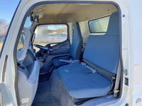 三菱ふそうキャンターアルミバン小型（2t・3t）[写真28]