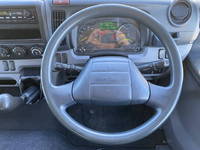 三菱ふそうキャンターアルミバン小型（2t・3t）[写真32]