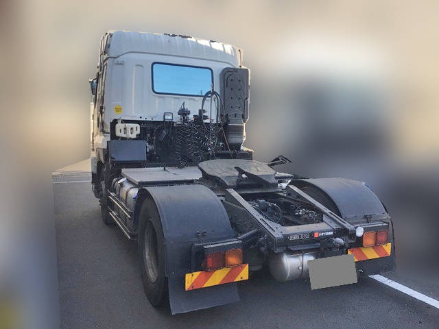 いすゞギガトレーラーヘッド（トラクターヘッド）大型（10t）[写真04]