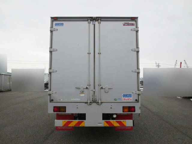 いすゞフォワードアルミバン中型（4t）[写真06]