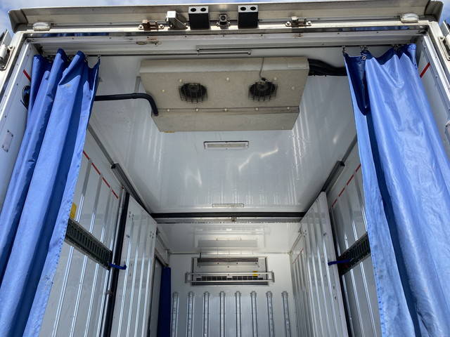 三菱ふそうキャンター冷凍車（冷蔵車）小型（2t・3t）[写真20]