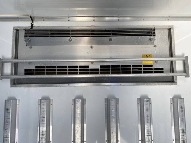 三菱ふそうキャンター冷凍車（冷蔵車）小型（2t・3t）[写真22]