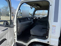 三菱ふそうキャンター冷凍車（冷蔵車）小型（2t・3t）[写真26]