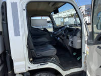 三菱ふそうキャンター冷凍車（冷蔵車）小型（2t・3t）[写真29]