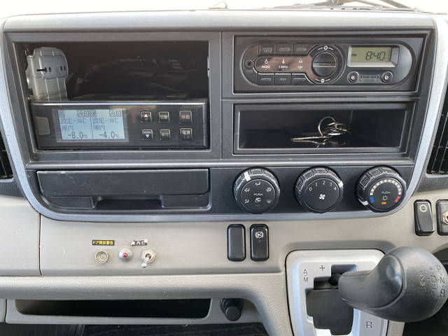 三菱ふそうキャンター冷凍車（冷蔵車）小型（2t・3t）[写真34]