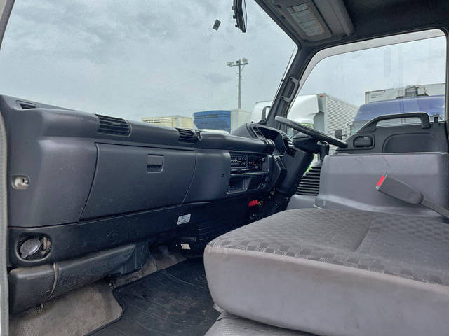 いすゞエルフ平ボディ小型（2t・3t）[写真28]