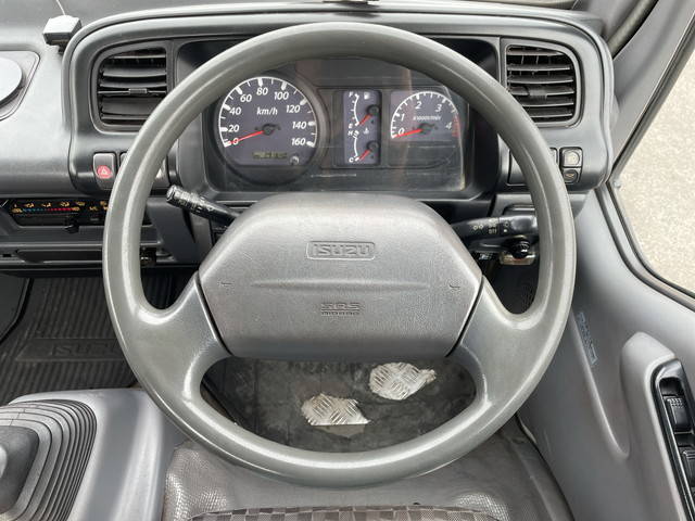 いすゞエルフ平ボディ小型（2t・3t）[写真31]