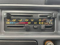 いすゞエルフ平ボディ小型（2t・3t）[写真34]