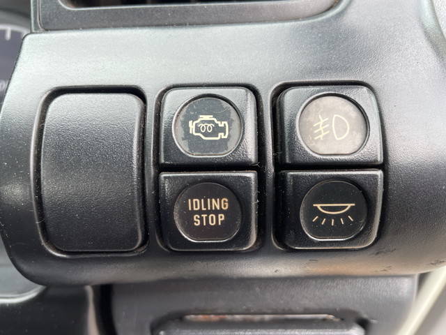 いすゞエルフ平ボディ小型（2t・3t）[写真35]