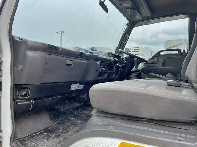 いすゞエルフ平ボディ小型（2t・3t）[写真27]