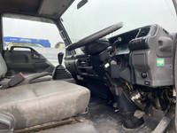 いすゞエルフ平ボディ小型（2t・3t）[写真28]