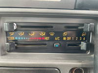 いすゞエルフ平ボディ小型（2t・3t）[写真33]