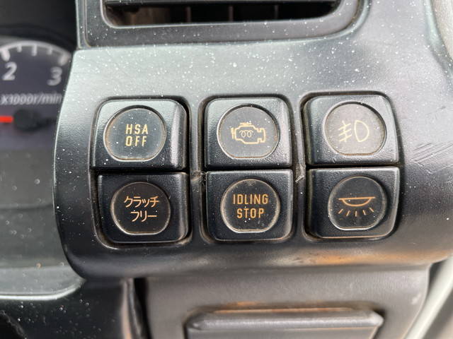 いすゞエルフ平ボディ小型（2t・3t）[写真34]