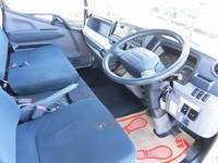 三菱ふそうキャンターアルミウイング小型（2t・3t）[写真12]