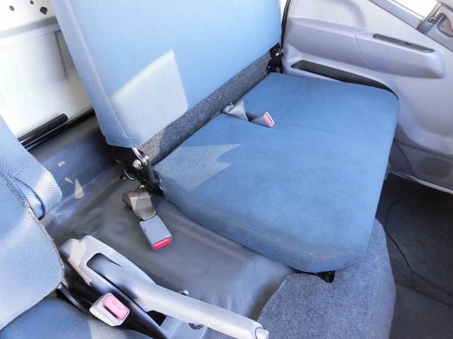 三菱ふそうキャンターアルミウイング小型（2t・3t）[写真28]