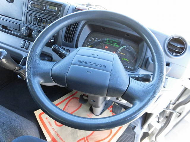 三菱ふそうキャンターアルミウイング小型（2t・3t）[写真29]