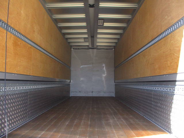 日野レンジャーアルミウイング中型（4t）[写真12]