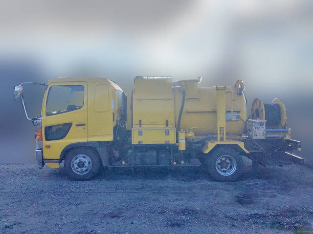 日野レンジャー高圧洗浄車中型（4t）[写真03]