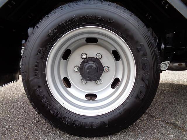 三菱ふそうキャンター平ボディ小型（2t・3t）[写真22]