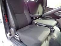 三菱ふそうキャンター平ボディ小型（2t・3t）[写真24]