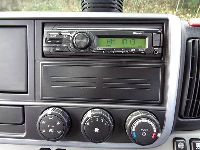 三菱ふそうキャンター平ボディ小型（2t・3t）[写真31]