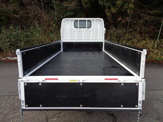 三菱ふそうキャンター平ボディ小型（2t・3t）[写真08]