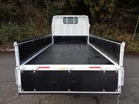 三菱ふそうキャンター平ボディ小型（2t・3t）[写真08]