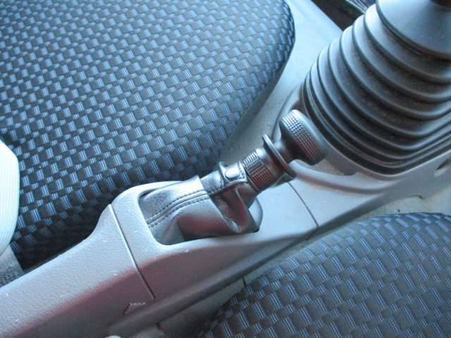 日野デュトロアルミバン小型（2t・3t）[写真15]