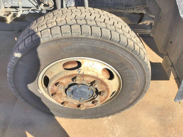 UDトラックスクオンセルフローダー大型（10t）[写真12]