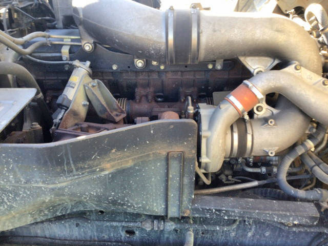 UDトラックスクオンセルフローダー大型（10t）[写真16]