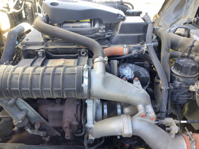 UDトラックスコンドルアルミブロック中型（4t）[写真15]