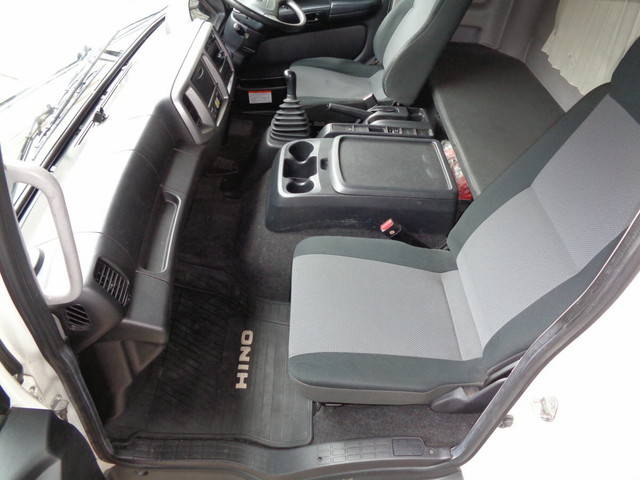 日野レンジャーアルミウイング中型（4t）[写真34]