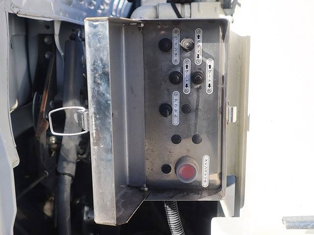 トヨタトヨエースセルフローダー小型（2t・3t）[写真16]