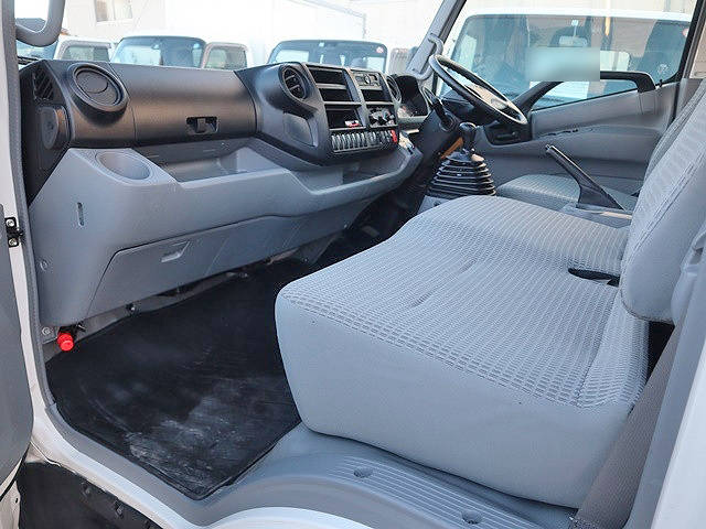 トヨタトヨエースセルフローダー小型（2t・3t）[写真33]