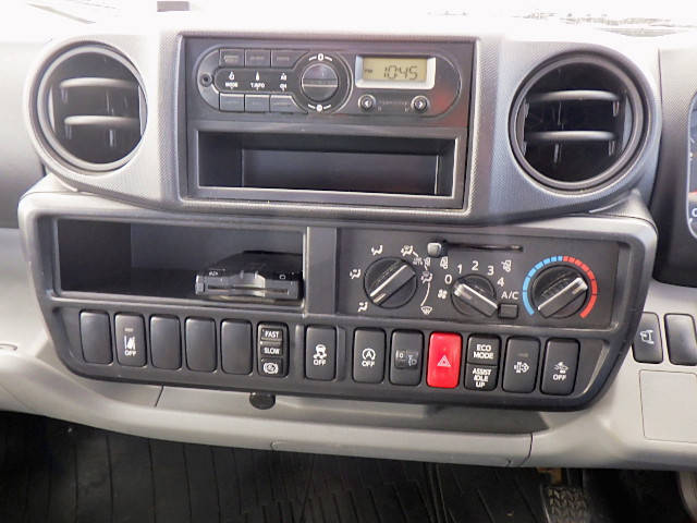 日野デュトロ平ボディ小型（2t・3t）[写真21]