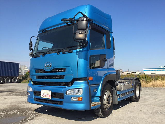 UDトラックスクオントレーラーヘッド（トラクターヘッド）大型（10t）LKG-GK5XAB [写真01]