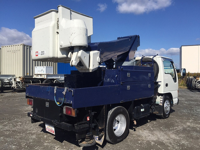 いすゞエルフ高所作業車小型（2t・3t）[写真02]