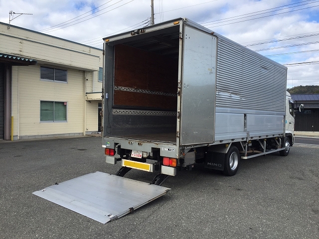 日野レンジャーアルミウイング中型（4t）[写真02]