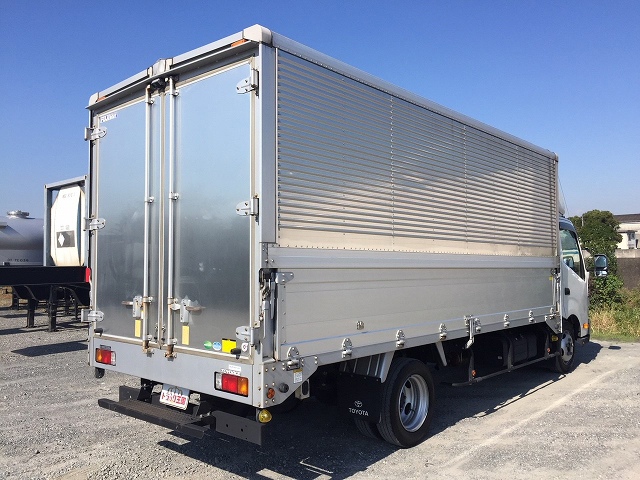 トヨタトヨエースアルミウイング小型（2t・3t）[写真02]
