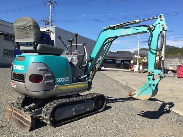 コベルコミニユンボ（ミニバックホー）[写真02]