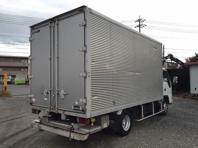 いすゞエルフアルミバン小型（2t・3t）[写真02]