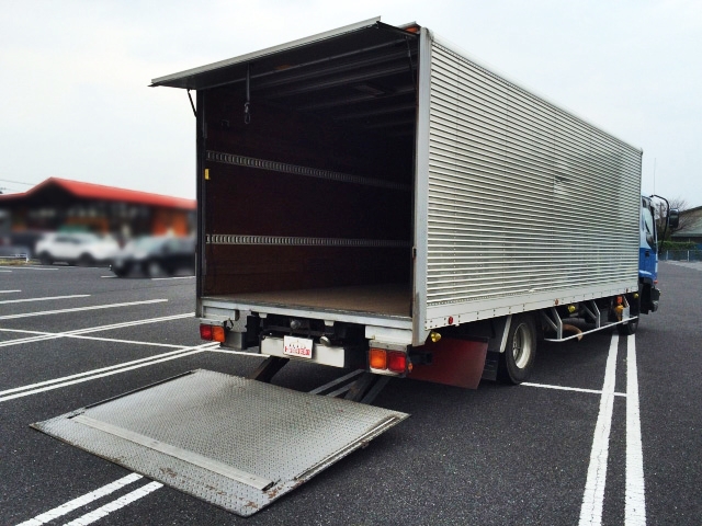 いすゞフォワードアルミバン中型（4t）[写真02]